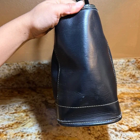 COACH Black Tote Handbag with Top Handles - Picture 4 of 11